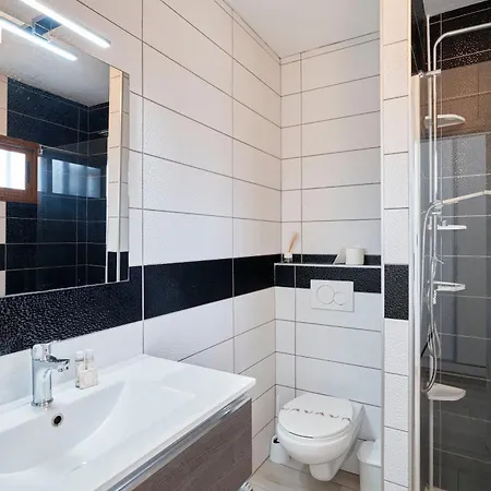 Marina Primavera Heated Pool Free Wifi * アデヘ